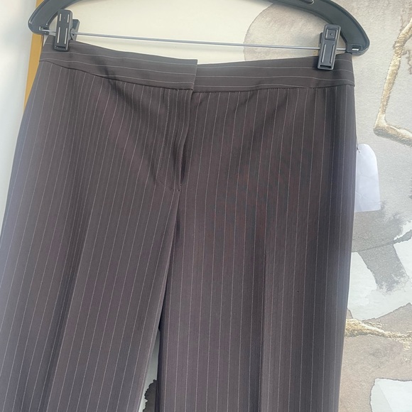NWT Tahari career pin stripe pants| tahari casual pants | size 6 - Picture 6 of 8